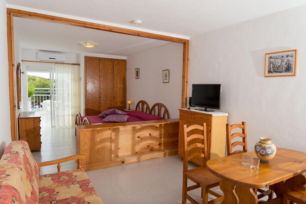 Flats Friends Apartamentos Es Puet Blanc Portinatx Zewnętrze zdjęcie